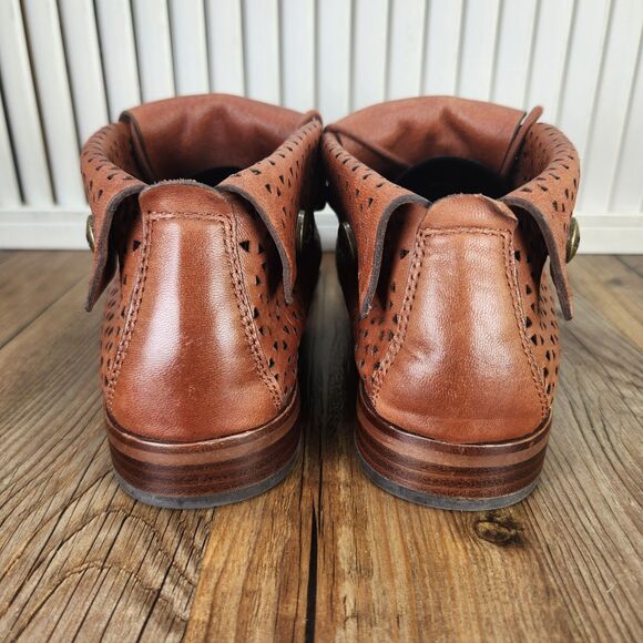 Patricia Nash Sabrina Womens Size 7 Brown Perforated Genuine Leather Ankle Boots - Picture 4 of 9